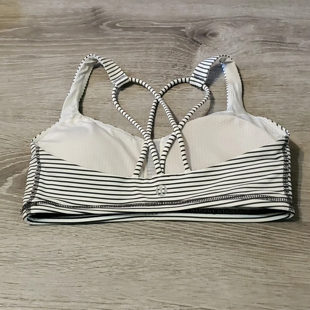 *SOLD* Lululemon Free to Be Hyper Stripe Bra 4 - Picture 2 of 5